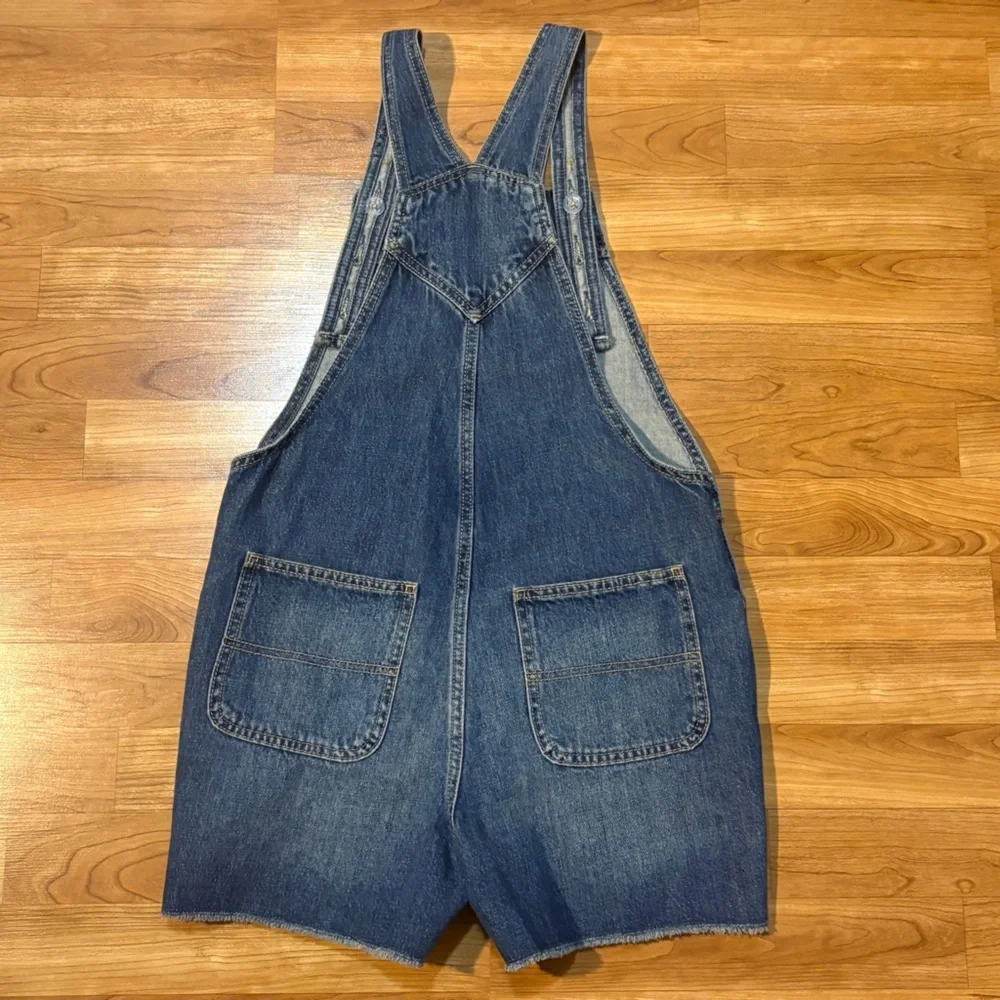 Old Navy Girls' Denim Shortalls Size XL (14-16) Adjustable Straps overall shorts